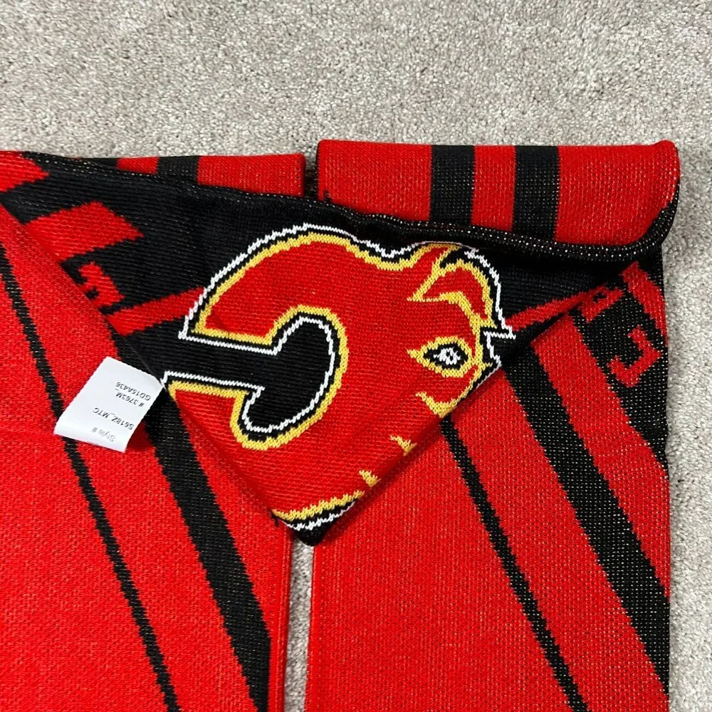 Reebok Unisex OSFA Red Black Winter Fringe Calgary Flames‎ Ice Hockey Scarf NWT
